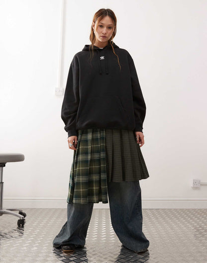 adidas Originals essentials hoodie in black